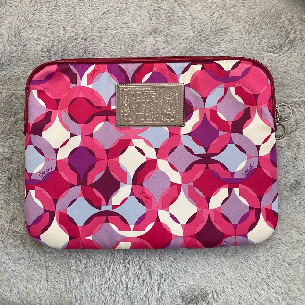 Coach Poppy pouch